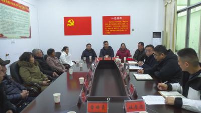 致敬典型！市委宣传部慰问崇阳县楷模人物、道德模范