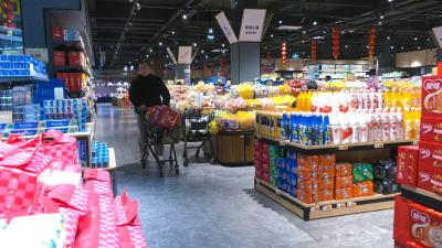 崇阳：商品市场供应足  红红火火年味浓