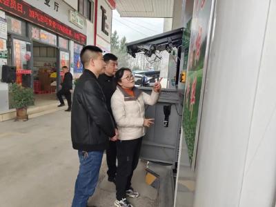 崇阳县市场监管局开展加油机计量专项检查