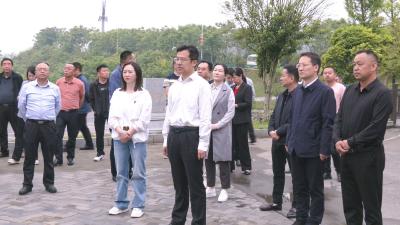 咸安区代表团到崇阳县学习考察共同缔造工作