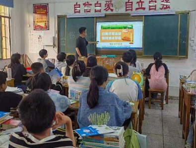 崇阳县港口乡：“扫黄打非”进校园