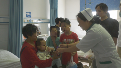 情暖“六一”  崇阳县中医院为患儿送上节日祝福