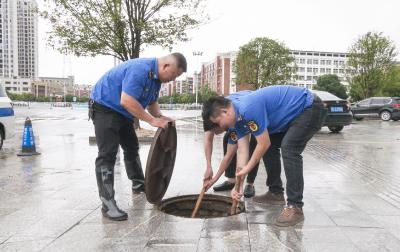 崇阳：集中排查清掏   畅通城市“静脉”