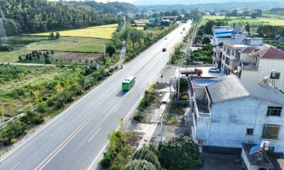 【乡村振兴“加速跑”】串联一“路”美景  崇阳铺就乡村振兴“幸福路”