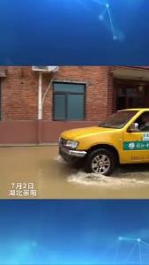 微视 | 崇阳：强降雨导致片区停电 透析机接上了应急电