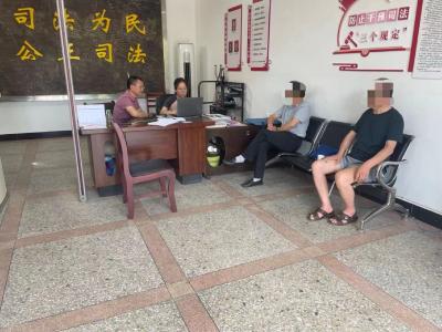 父亲状告子女要赡养  法庭联动调解圆亲情