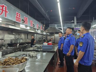 崇阳：治理餐饮油烟污染  守护城市“烟火气”