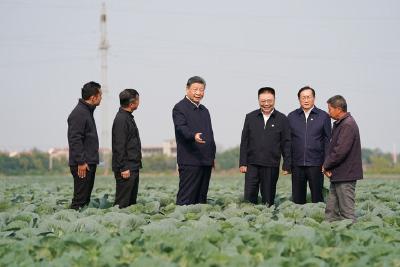 习近平在湖北考察时强调 鼓足干劲奋发进取 久久为功善作善成 奋力谱写中国式现代化湖北篇章