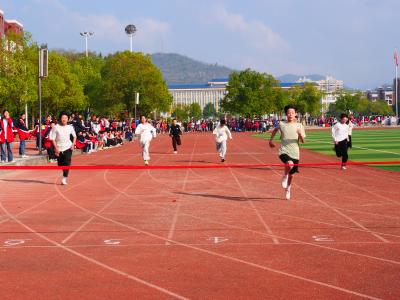 崇阳县大集中学第64届运动会开幕