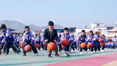 崇阳县高枧乡：萌娃“花式”迎新年