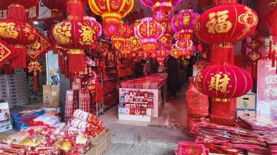 【新春走基层】新春氛围浓 老街年味长