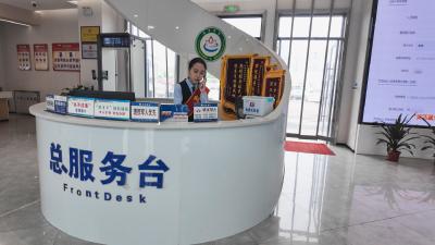 【“五一”我在岗】咸宁崇阳：政务服务“不打烊”  高效便民“不缺席”