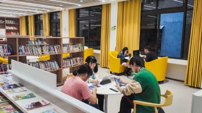 崇阳：家门口“文化氧吧” 点燃全民阅读热情
