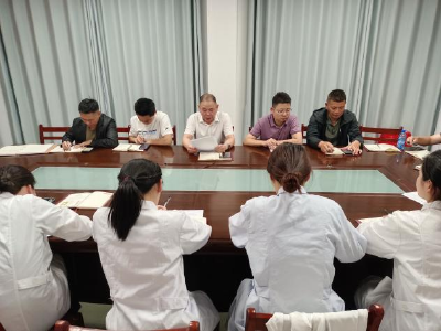 崇阳县桂花泉镇：情暖护士节  关爱白衣天使