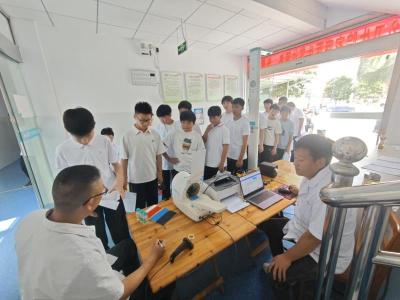 崇阳县高枧乡开展中小学生健康体检