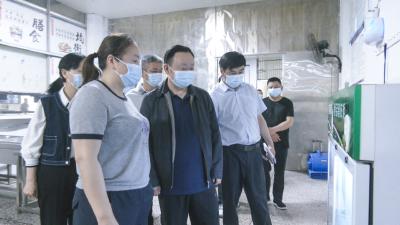 市政协调研组来崇调研督导食品安全工作