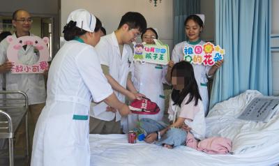 崇阳县中医院：病房里的“六一”儿童节很暖心