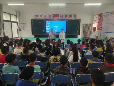 崇阳县人民法院：守护“六一”  “典”亮未来