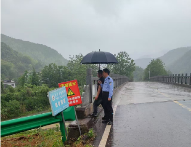 崇阳县高枧乡：闻“汛”而动  织密防汛安全网