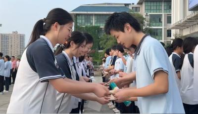倒计时18天！崇阳一中为高三学子送祝福