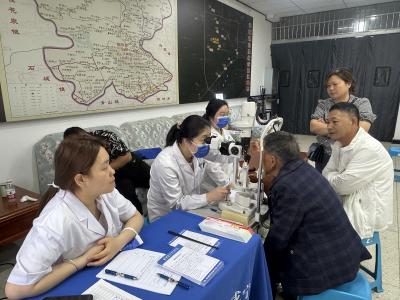 ​崇阳县天城镇：“侨”心聚力  义诊惠民零距离