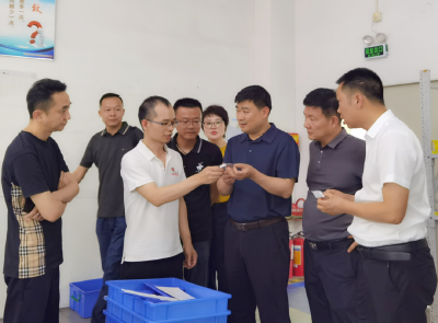 引“客”入崇   在粤多家光电信息企业与崇阳达成合作意向