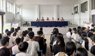 崇阳县铜钟乡：法治宣传进校园  携手护航伴成长