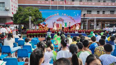 欢庆“六一”   崇阳县第二小学书香文化艺术节精彩纷呈