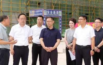 【聚焦重点项目建设】郑俊华开展“5011”企业帮扶工作时强调：优化项目要素保障  全力推动企业增产达效