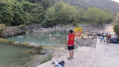 撑起“安全伞”  崇阳县高枧乡筑牢未成年人防溺水“生命线” 