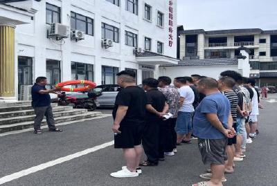 崇阳县港口乡：防溺水“实战”演练  为暑期安全加把“锁”