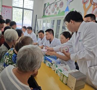 崇阳县高枧乡：医疗服务“零距离”  守护健康“不停步”