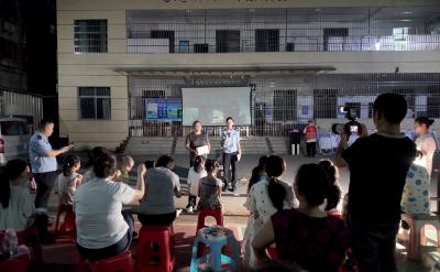 学知识、赢盲盒！崇阳县“志愿服务心愿盲盒·平安家书进万家”活动趣味十足