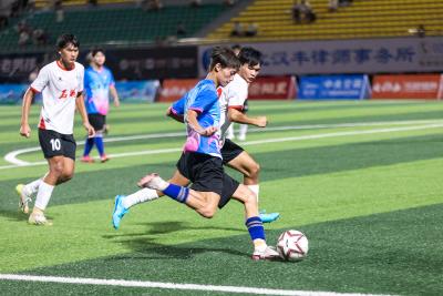 绿茵逐梦！崇阳县2025年足球联赛火热开赛