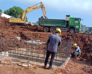 崇阳县住建局：拧紧入河排污“阀门”