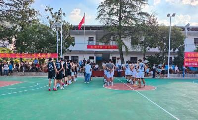崇阳县桂花泉镇“村BA”邀请赛圆满收官