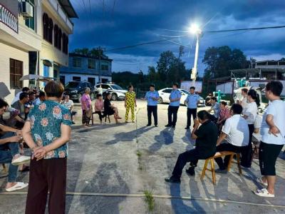 崇阳县石城镇多部门联合开展“扫黄打非”专项行动