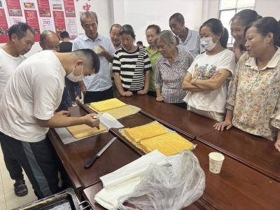 崇阳县高枧乡农家书屋变身“技能课堂”