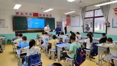 崇阳县金塘镇：消防安全“进校园”   平安相伴新学期
