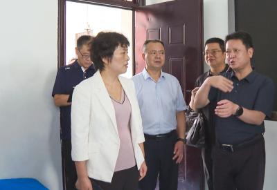 市人大常委会调研组来崇调研义务教育优质均衡发展工作