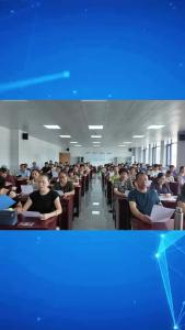 崇阳县老年大学：特色课程“圈粉”银发族