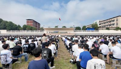 崇阳：禁毒知识进校园  守护青春不“毒”行