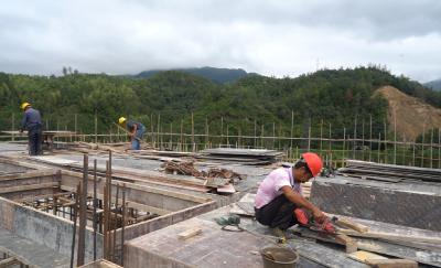 【聚焦重点项目建设】双节施工“不打烊”   崇阳东堡三产融合产业园建设“加速跑”