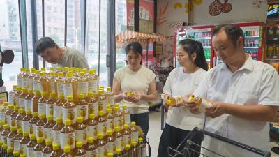 【奋力打造幕阜山区绿色产业发展强县】从一瓶水到一条链   “崇阳产”饮料引领大健康产业升级