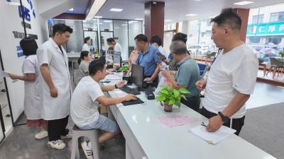 崇阳县中医院：慢特病“一站式”服务   破解就医难题