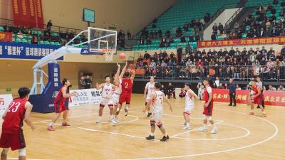 10支劲旅齐聚崇阳   湘鄂赣边第三届“县BA”篮球邀请赛激情开赛