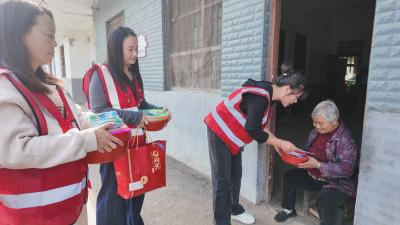 崇阳：垃圾分类  为和美乡村添彩