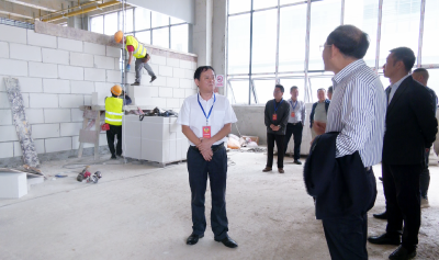 县政协组织政协常委视察崇阳县五大产业园