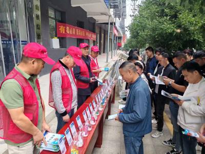 崇阳县青山镇：禁毒宣传“零距离”   织密防毒“安全网”