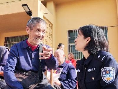 海报丨这个重阳，把时间留给陪伴